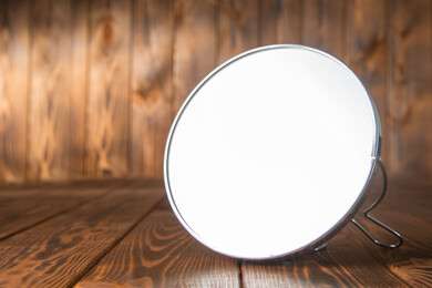 mirror - example image